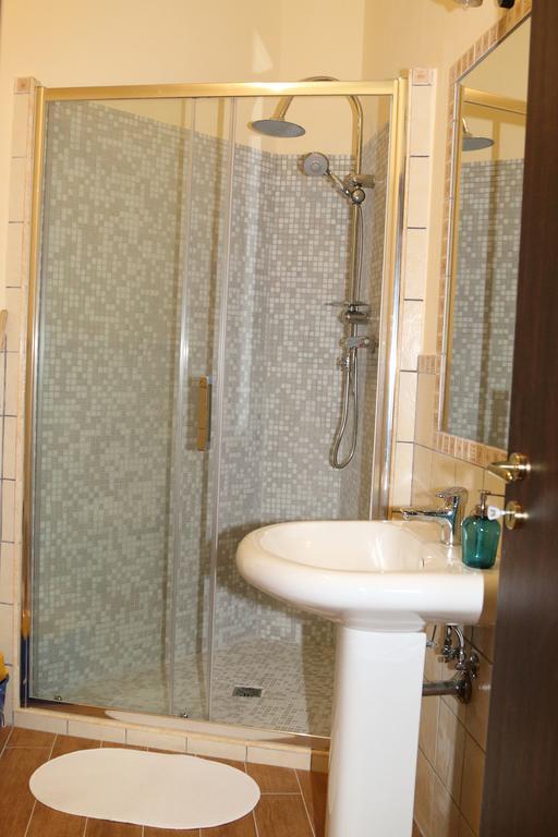 Il Vicolo Hotel Tortorici Bagian luar foto